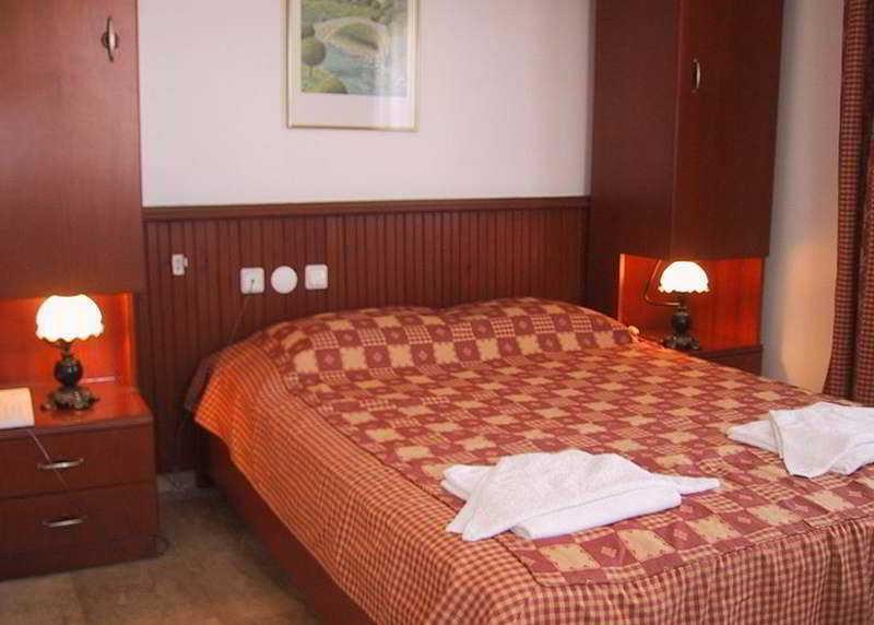 Reishan Hotel 图尔古特雷斯 外观 照片